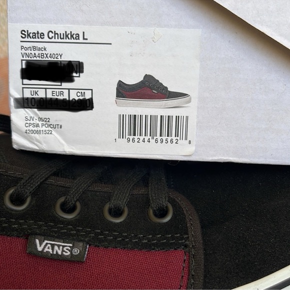 Vans WMNS Skate Chukka Low 
Port/Black
VN0A4BX402Y
Sneakers - athletic shoes - Picture 16 of 16